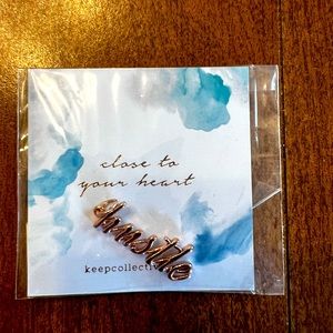 Stella & Dot Charm - Hustle